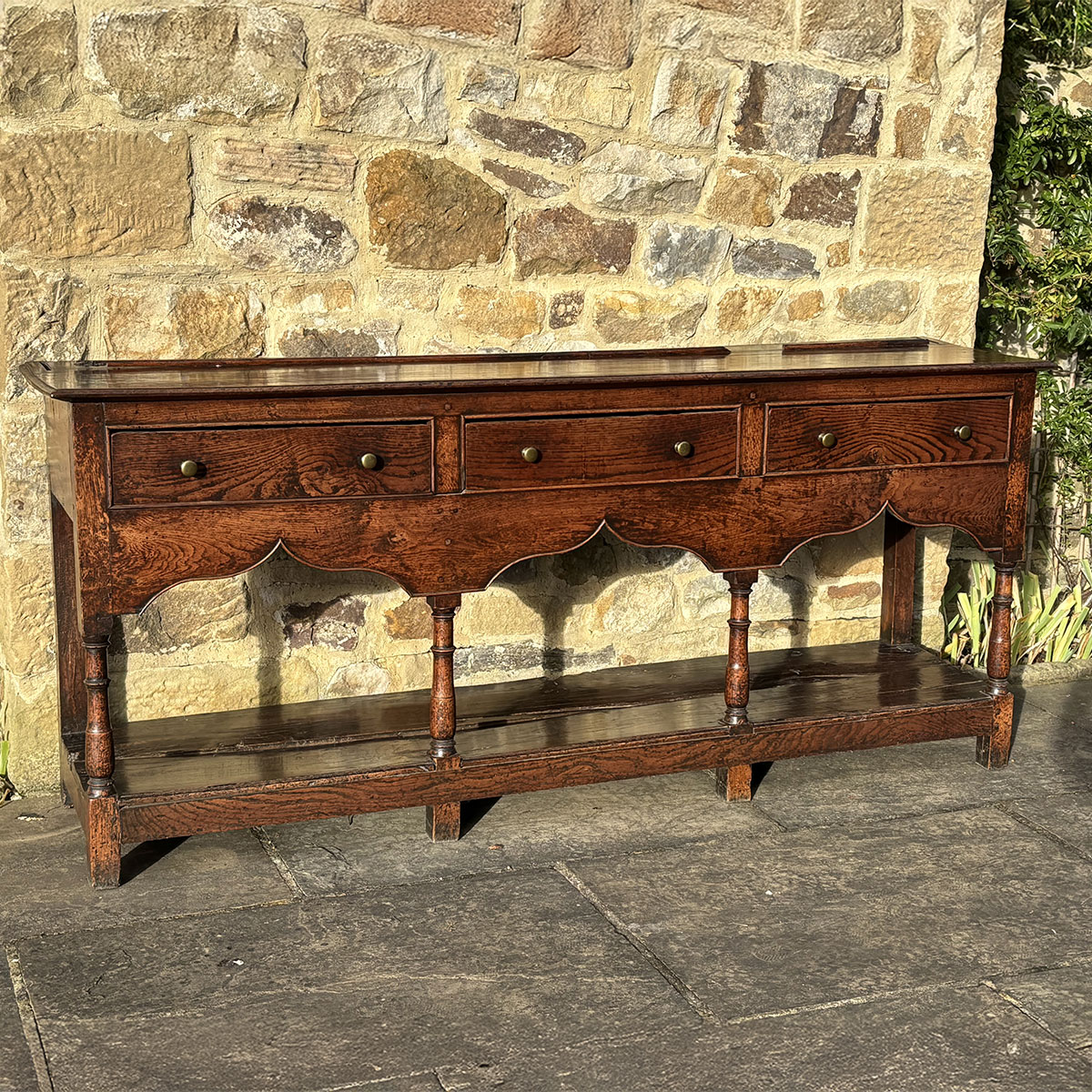 18th century Welsh Oak Dresser - Image 7
