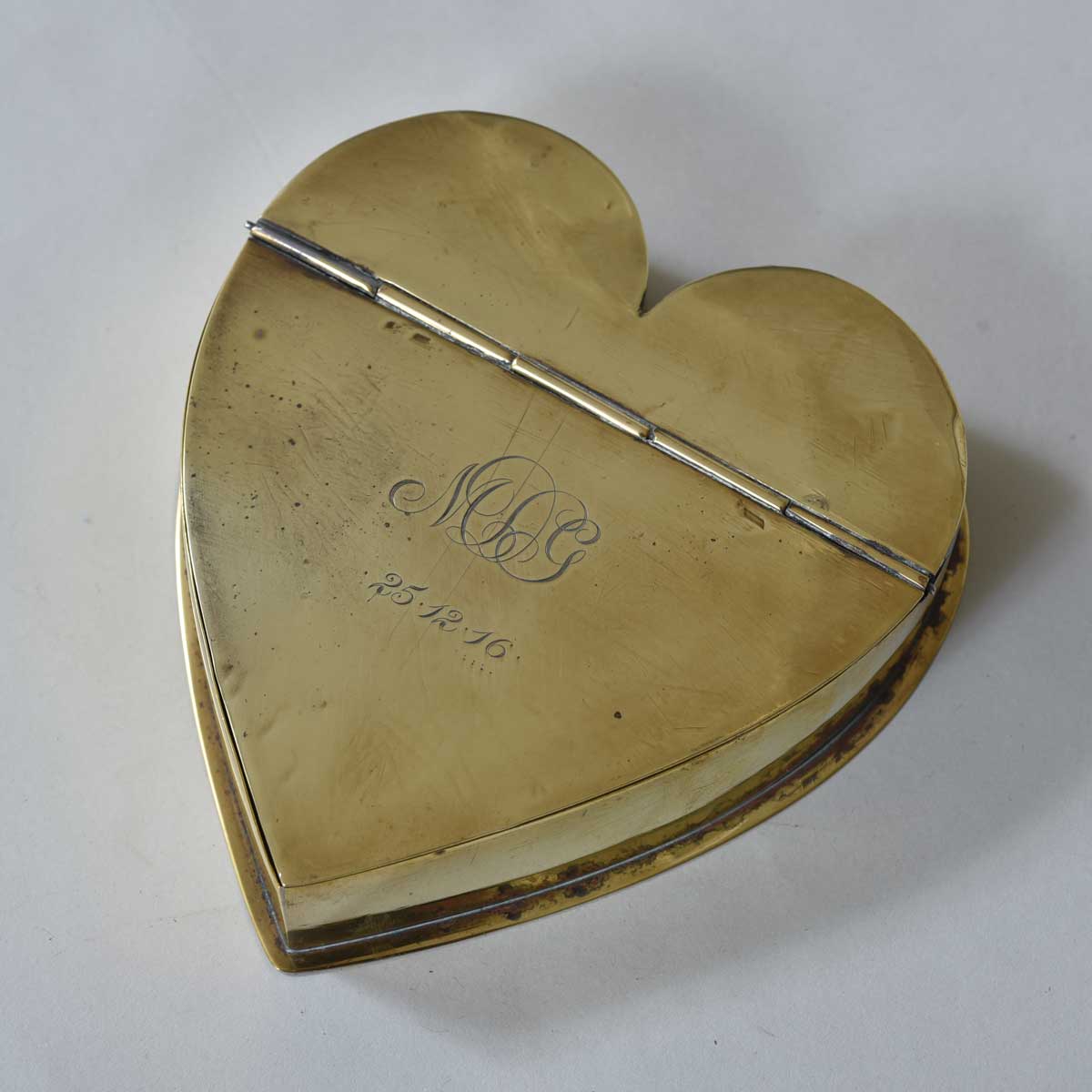 Antique Brass Heart Shaped Box – Elaine Phillips Antiques