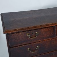 18th century Oak Chest of Drawers - Image 2