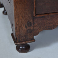Exceptional 18th century Welsh Oak Coffer Bach - Image 6