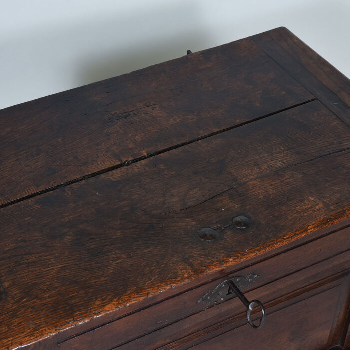 Small early 17th century Oak French Coffer - Image 4