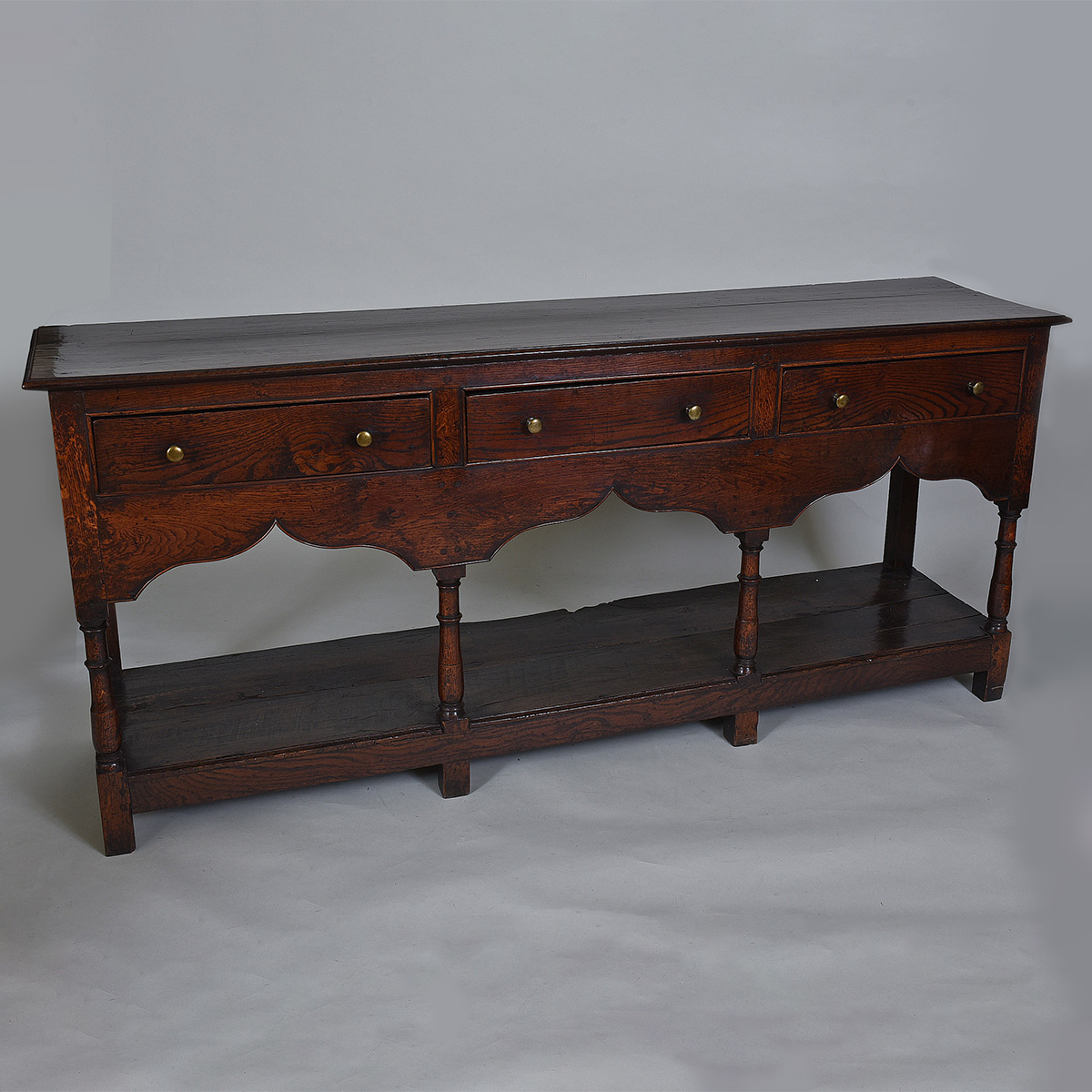 18th century Welsh Oak Dresser