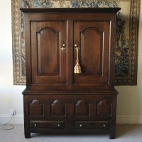 18th century Oak Press Cupboard