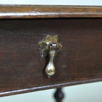 Small 17th century Oak Side Table - Image 4
