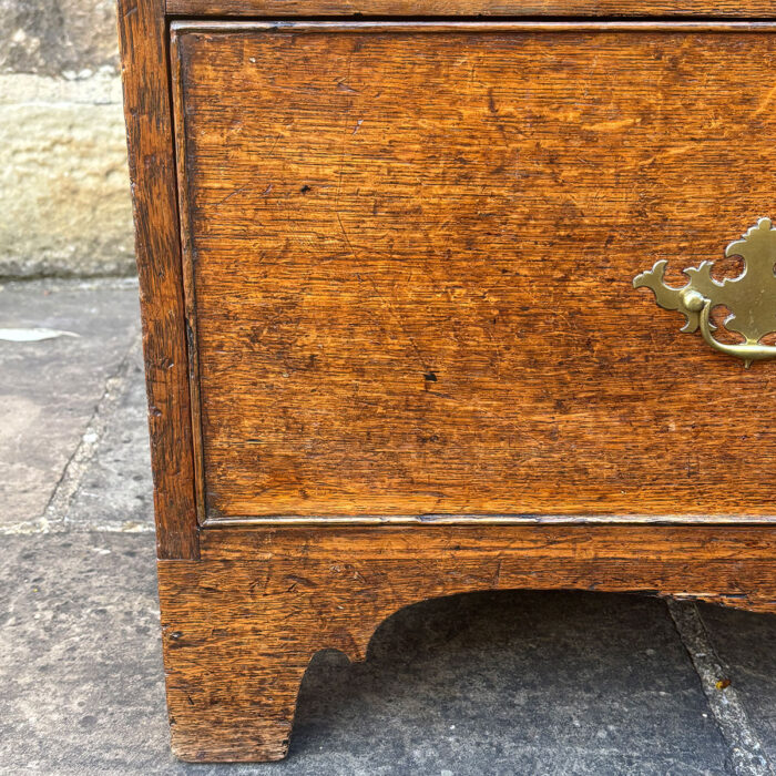 18th century Oak Cupboard - Image 9